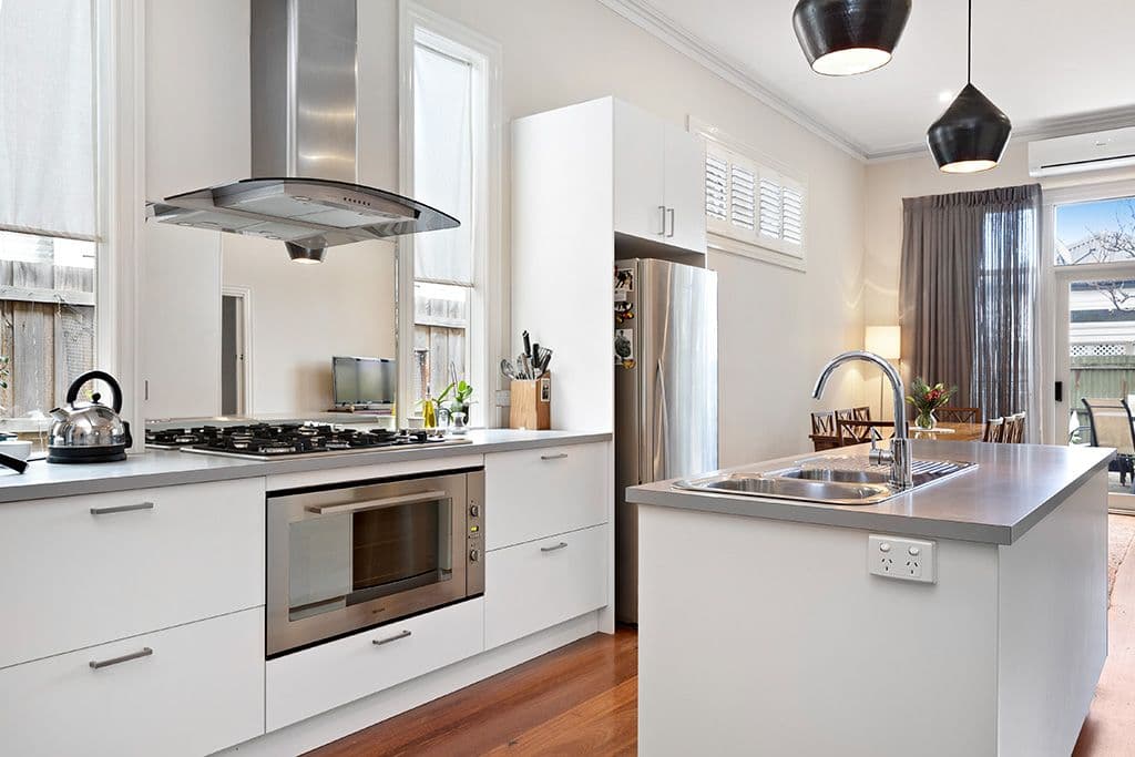 4 Hamilton Street, Seddon VIC 3011, Seddon - Thumbnail 2