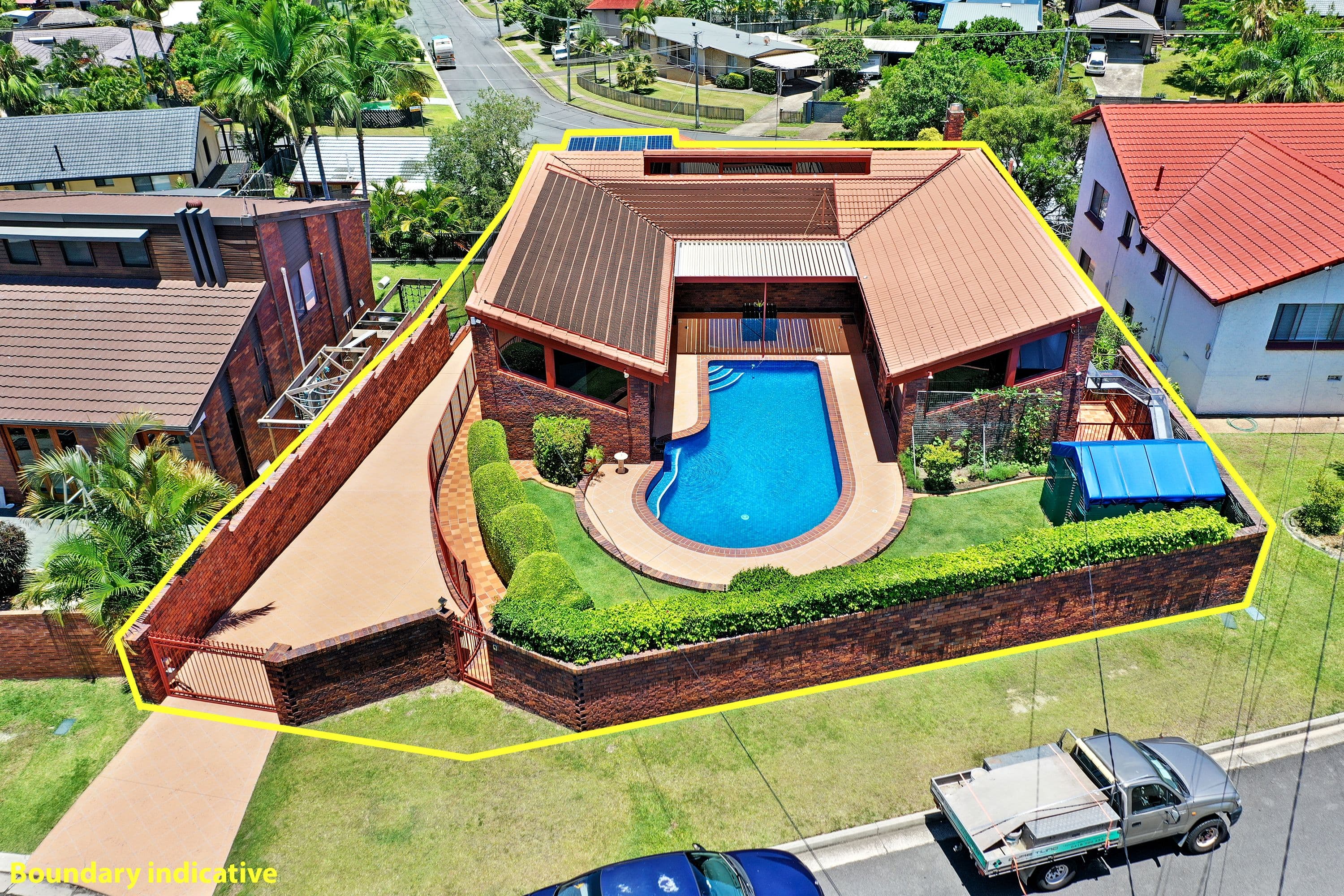 6 Mina Place, Southport QLD 4215, Southport - Thumbnail 2