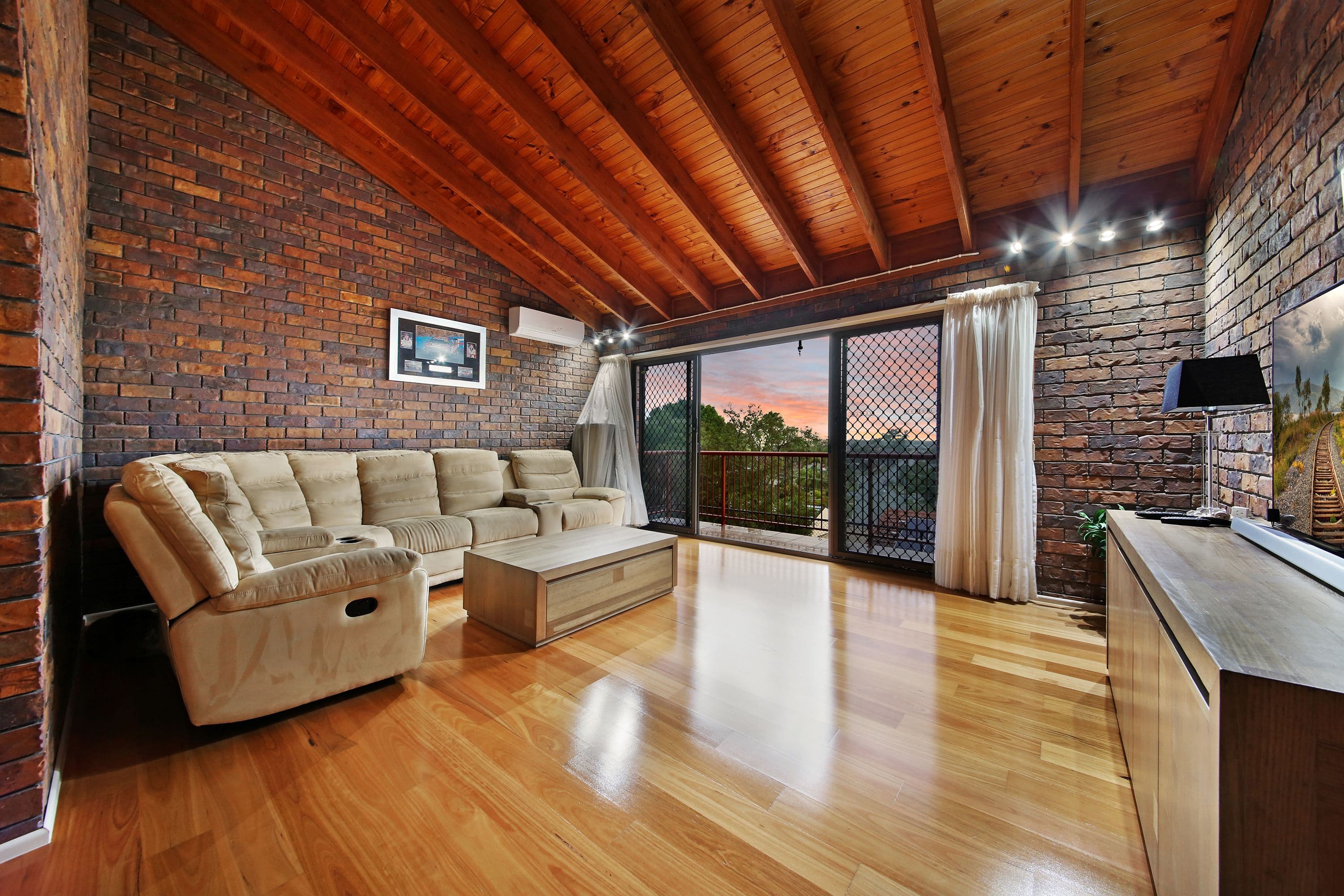 6 Mina Place, Southport QLD 4215, Southport - Thumbnail 4