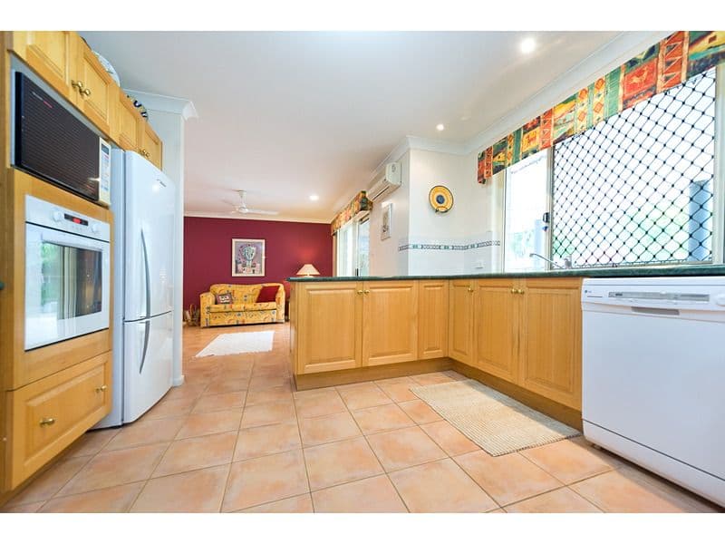 20 Beaumont Drive, FRENCHVILLE QLD 4701, Frenchville - Thumbnail 6
