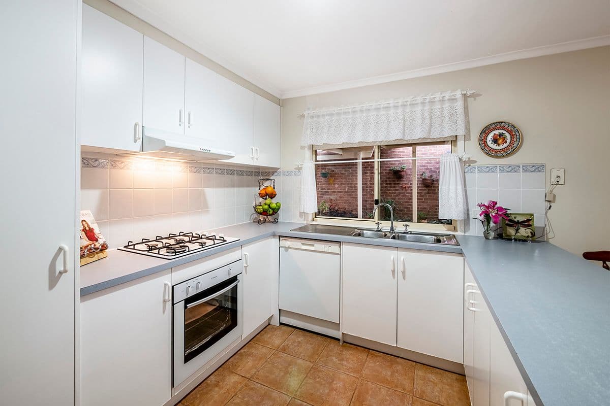 15 Cirrus Close, Hampton Park VIC 3976, Hampton Park - Thumbnail 4