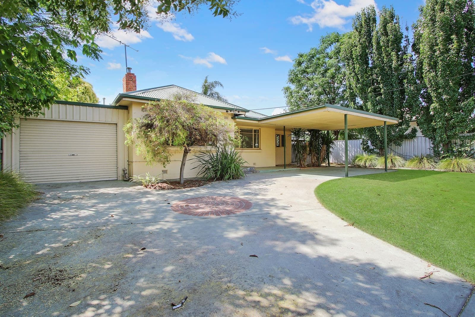 1089 Waugh Road, North Albury NSW 2640, North Albury - Image 1