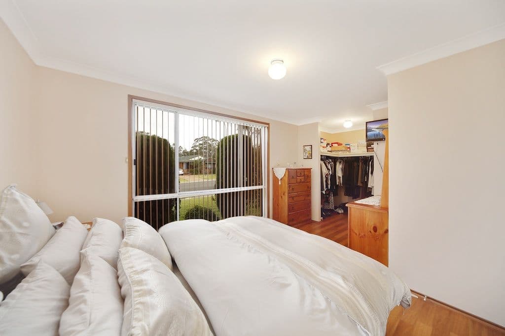15 Swan Circuit, GREEN VALLEY NSW 2168, Green Valley - Thumbnail 4