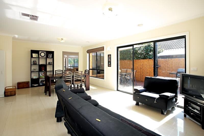 18 Littler Court, ALTONA MEADOWS VIC 3028, Altona Meadows - Thumbnail 2
