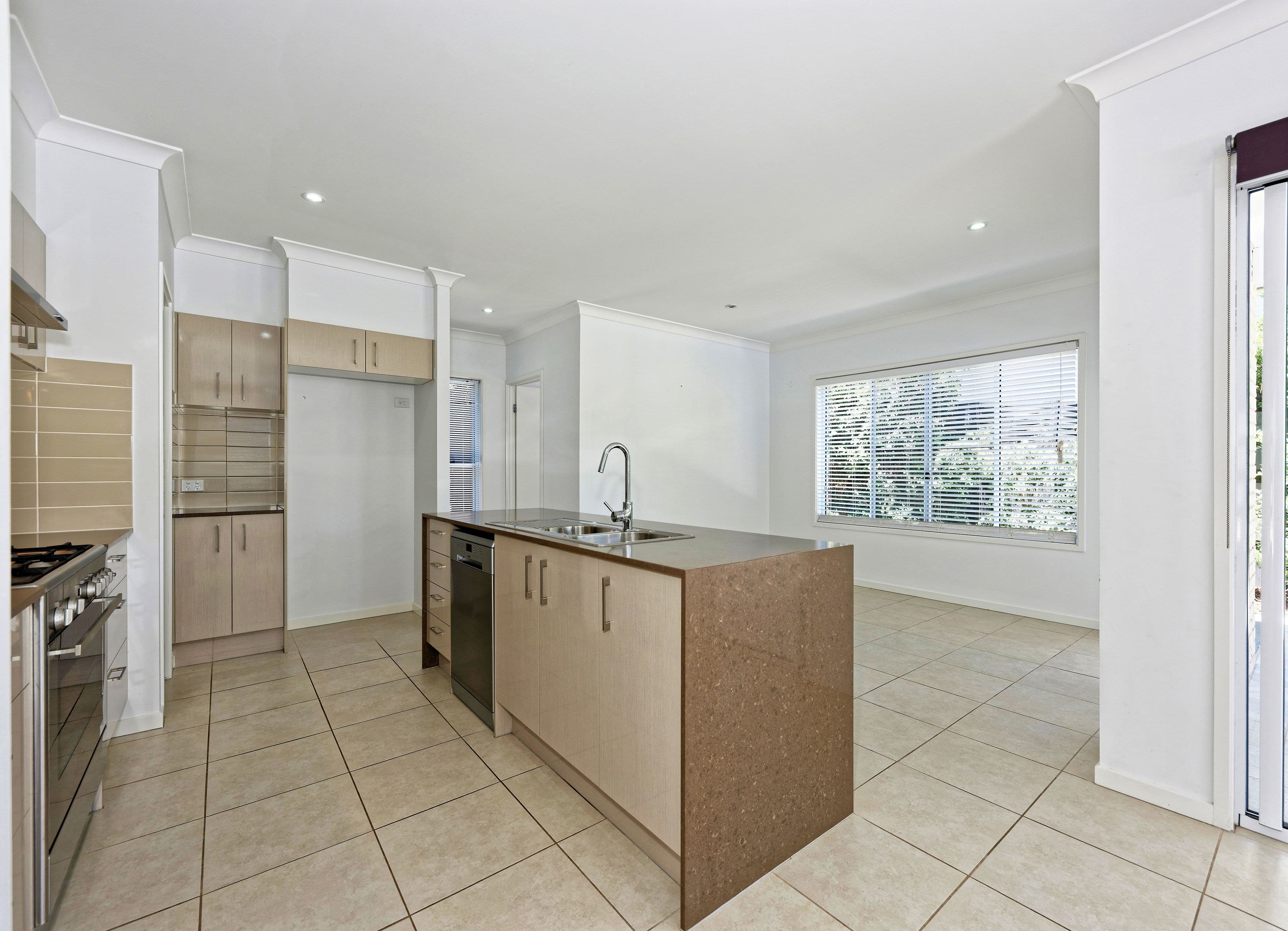 36 Maryborough Terrace, Scarborough QLD 4020, Scarborough - Thumbnail 4