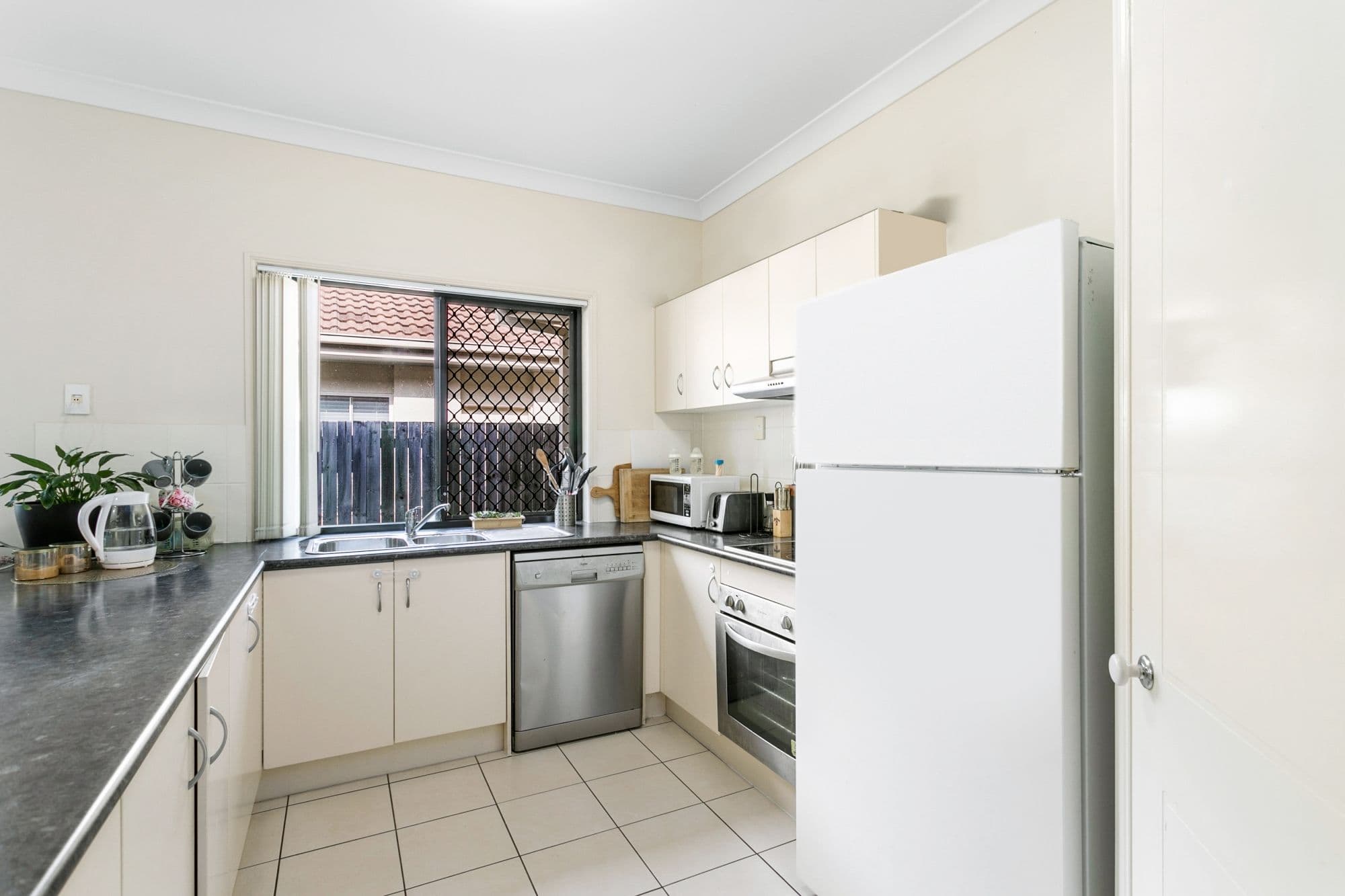 17 Wallaroo Circuit, North Lakes QLD 4509, North Lakes - Thumbnail 3