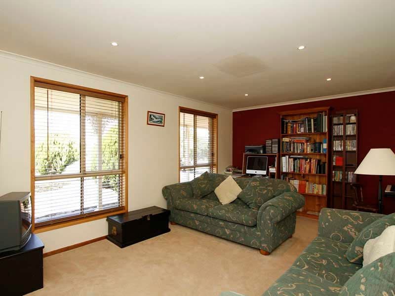 11 Lennon Drive, WOODCROFT SA 5162, Woodcroft - Thumbnail 2