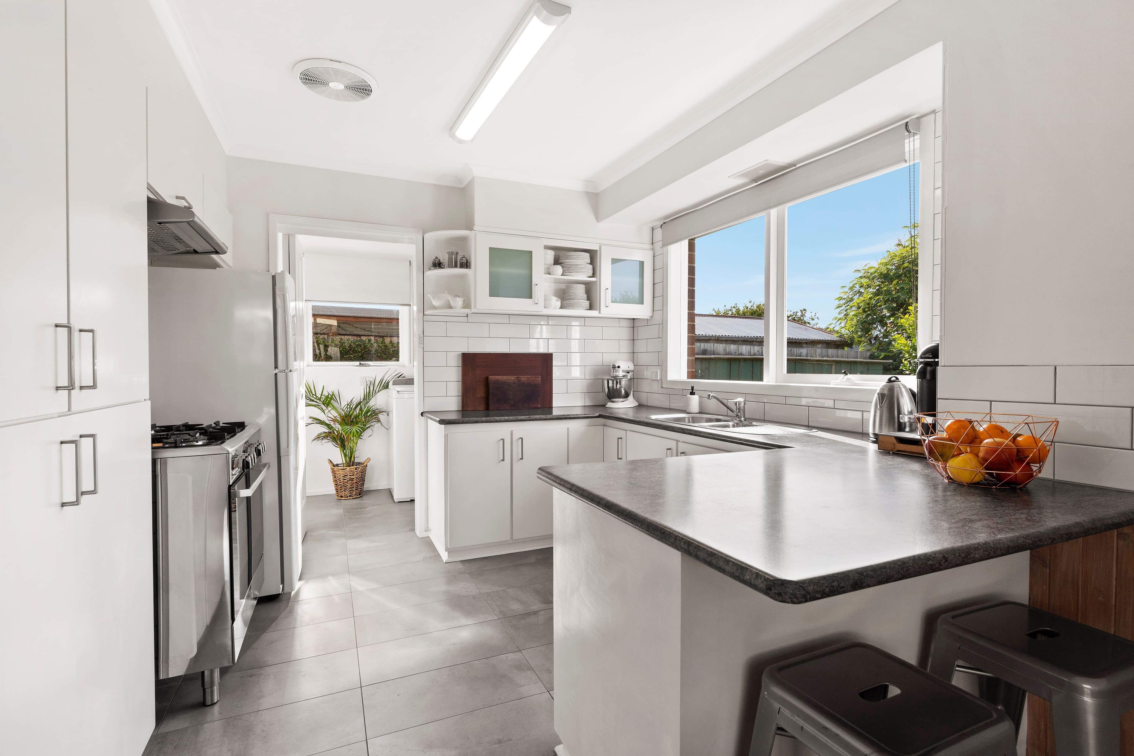 4 Kenna Drive, Lalor VIC 3075, Lalor - Thumbnail 2