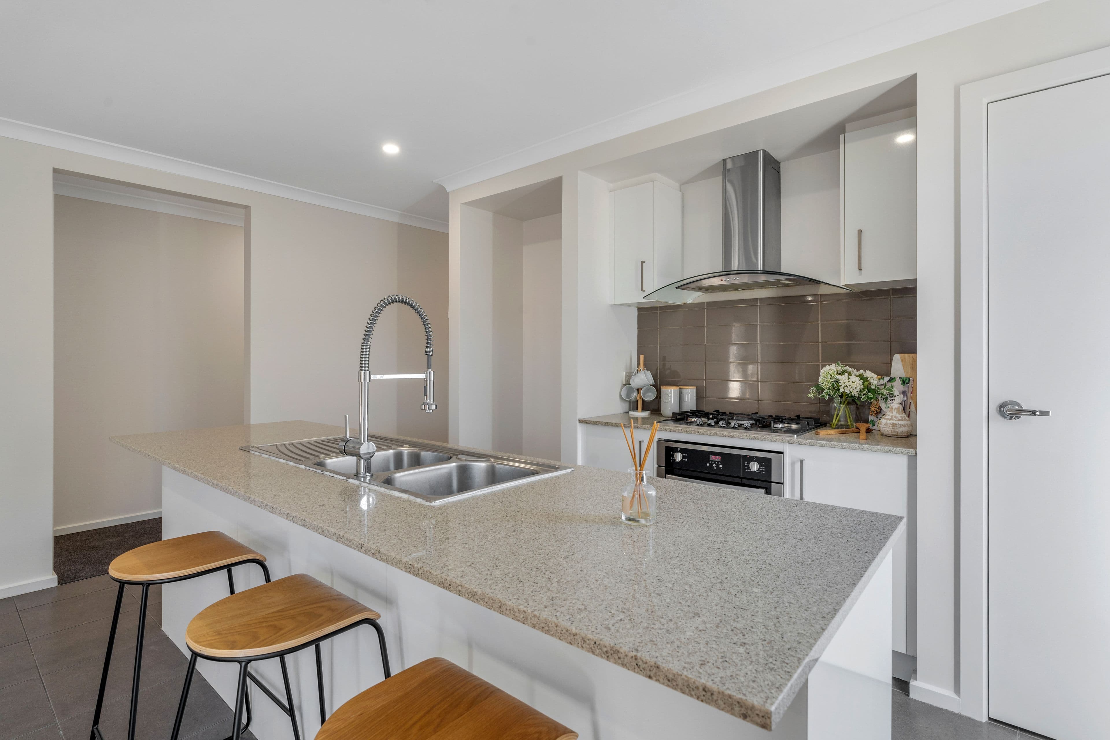 16 Brigantia Street, Epping VIC 3076, Epping - Thumbnail 5