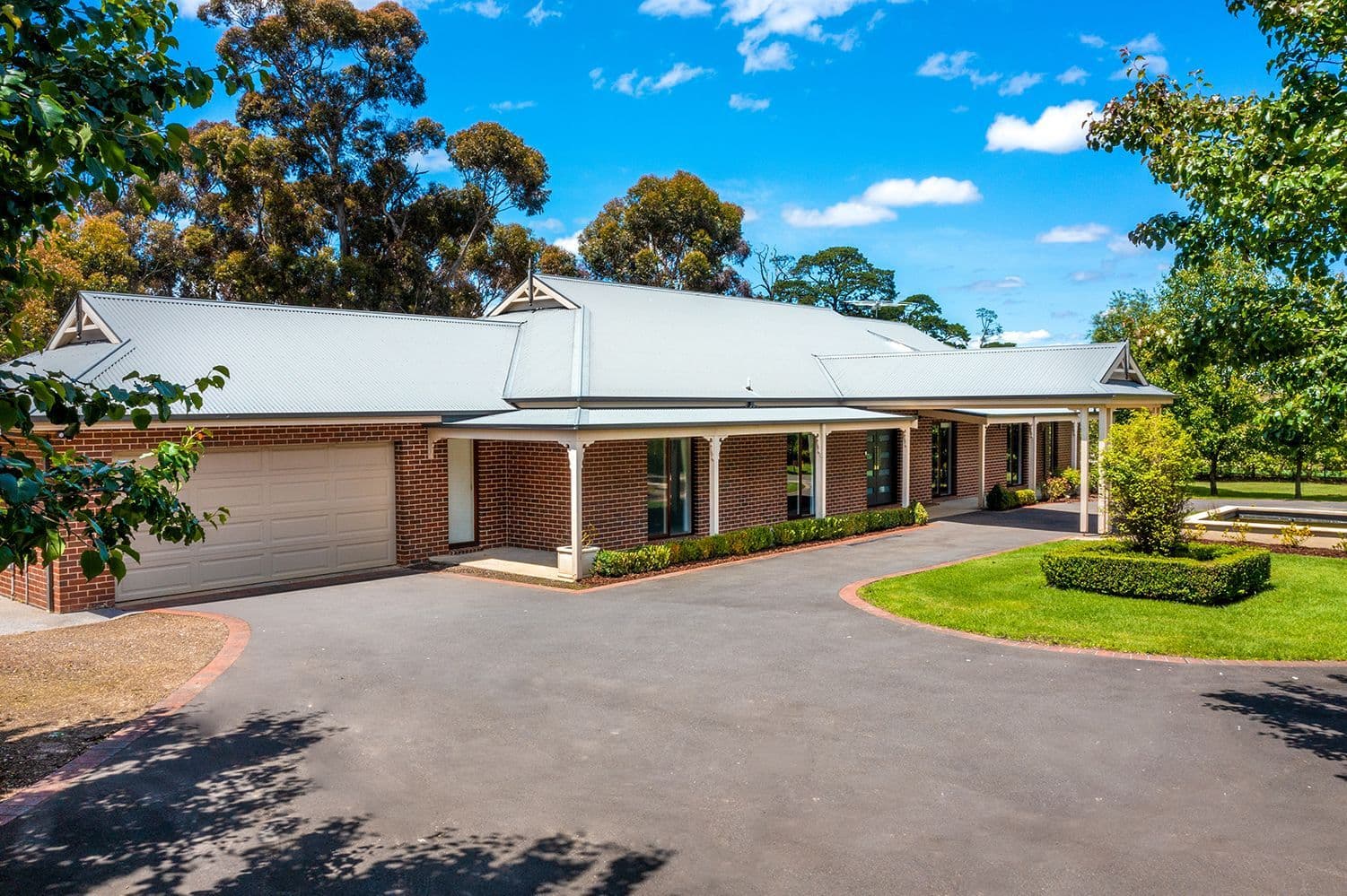 18 Pinehill Way, Doreen VIC 3754, Doreen - Image 1