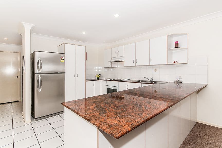 206 D'Arcy Road, Seven Hills QLD 4170, Seven Hills - Thumbnail 2