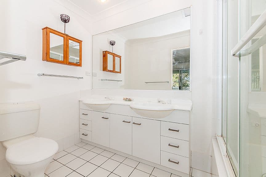 206 D'Arcy Road, Seven Hills QLD 4170, Seven Hills - Thumbnail 8