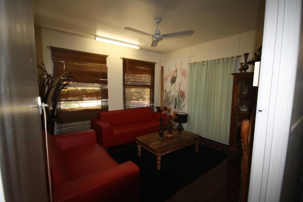 6 Crown Street, EIDSVOLD QLD 4627, Eidsvold - Thumbnail 4