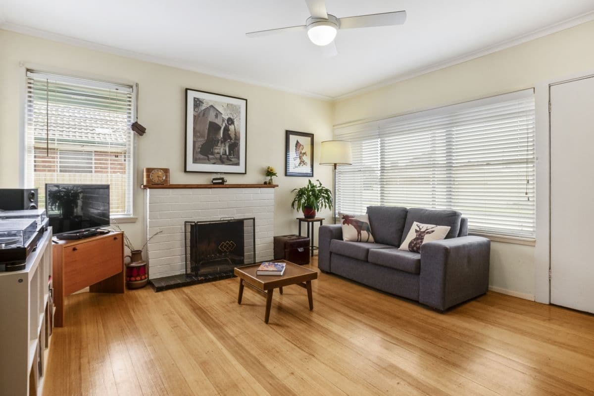 11 Vincent Crescent, Werribee VIC 3030, Werribee - Thumbnail 3