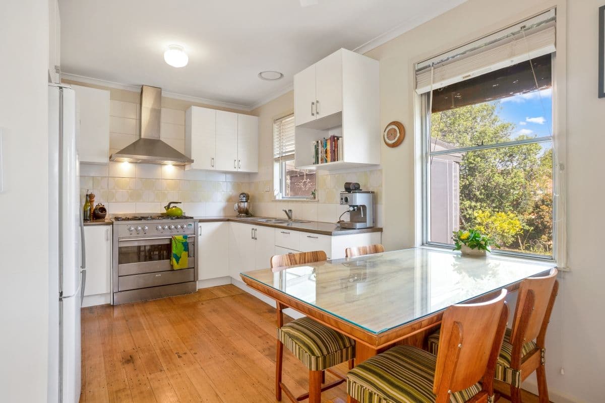 11 Vincent Crescent, Werribee VIC 3030, Werribee - Thumbnail 4
