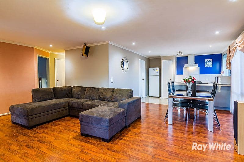13 Navarre Drive, Cranbourne West VIC 3977, Cranbourne West - Thumbnail 2