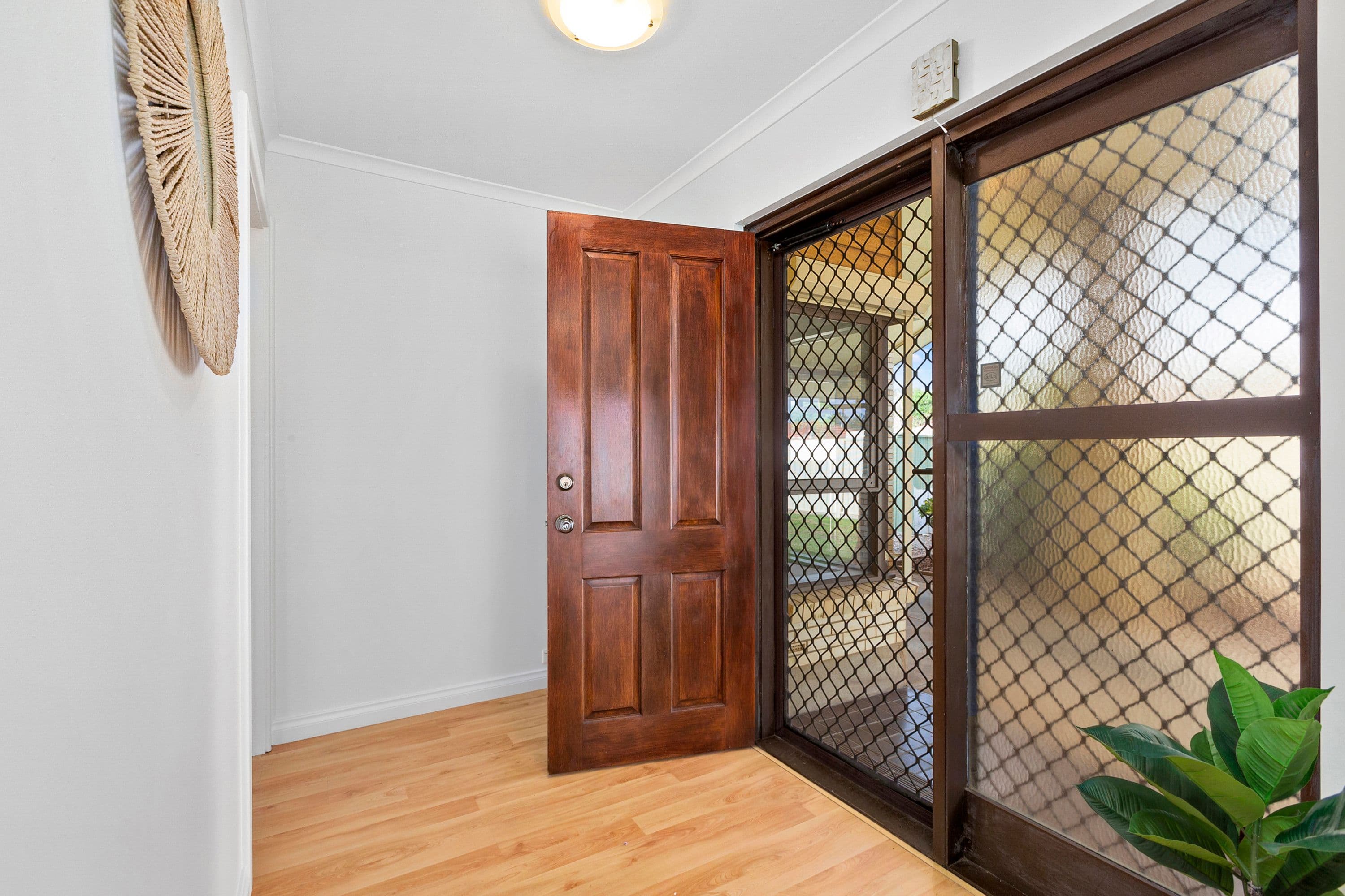 25 Johnstone Road, Oaklands Park SA 5046, Oaklands Park - Thumbnail 3