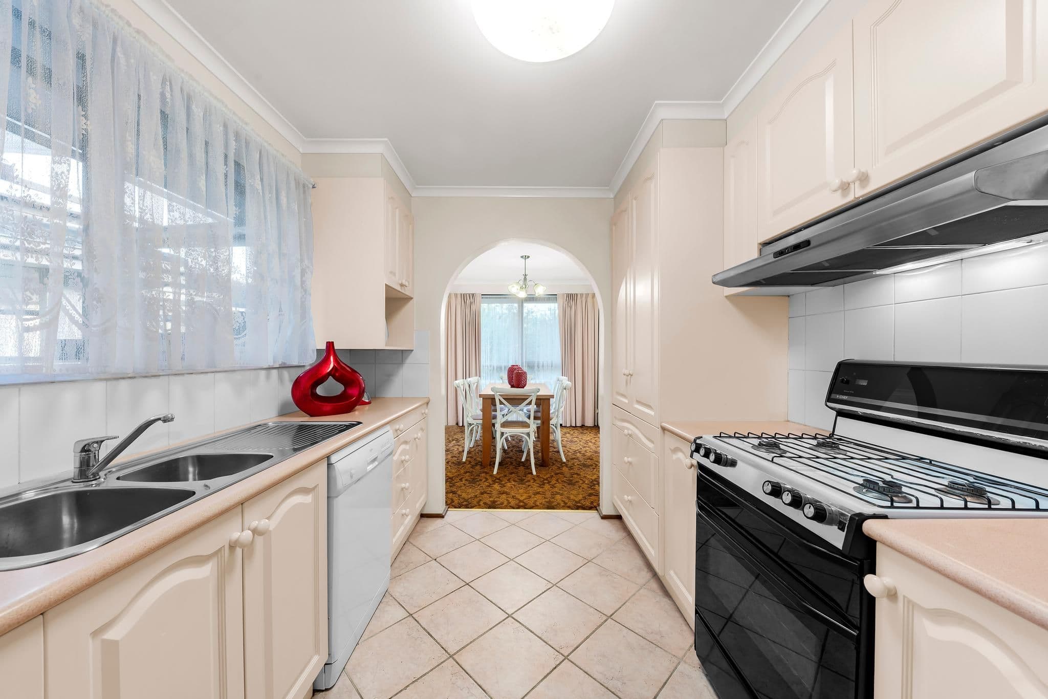 37 Orna Street, Ferntree Gully VIC 3156, Ferntree Gully - Thumbnail 4
