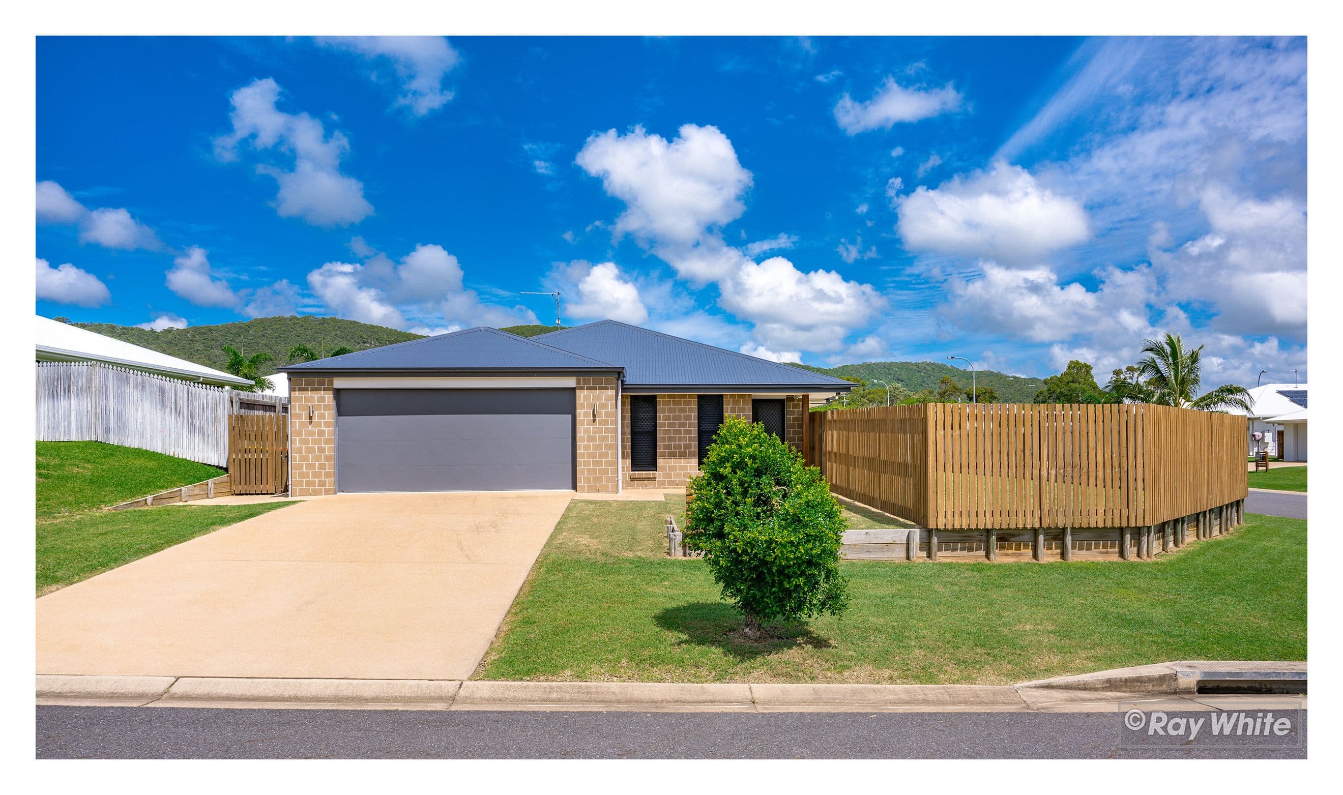 2 Port Clinton Avenue, Pacific Heights QLD 4703, Pacific Heights - Image 1