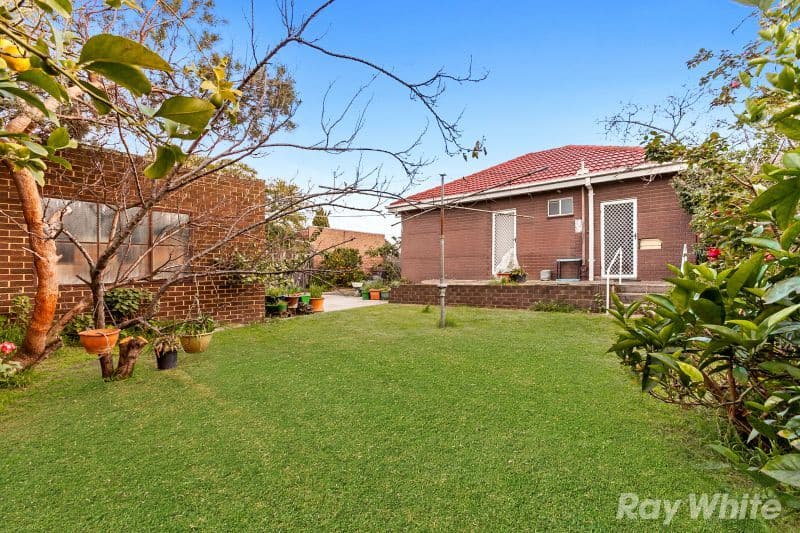 2 Jarrahdale Street, Cheltenham VIC 3192, Cheltenham - Thumbnail 5