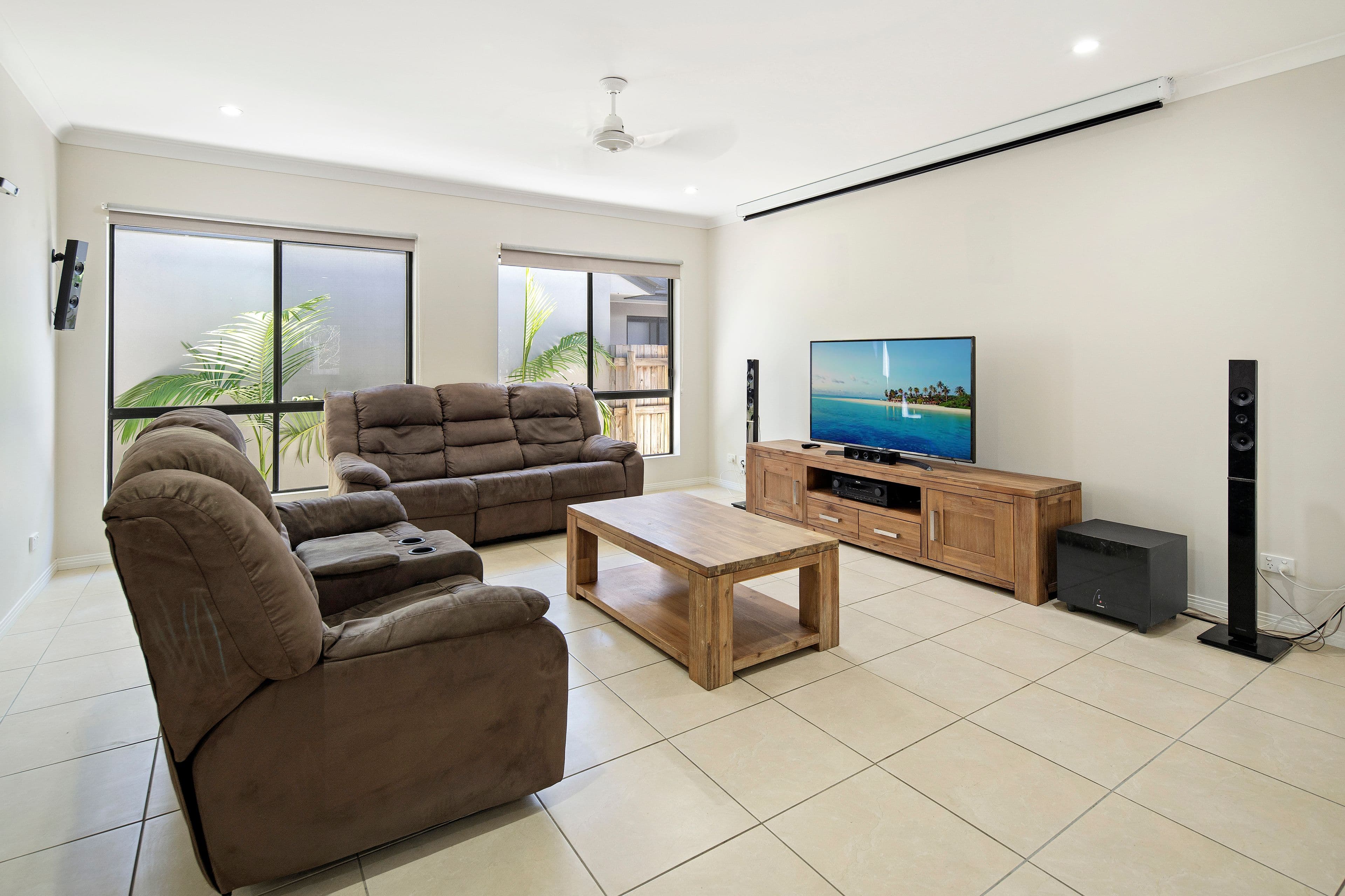 27 Twin Creek Court, Cannonvale QLD 4802, Cannonvale - Thumbnail 3