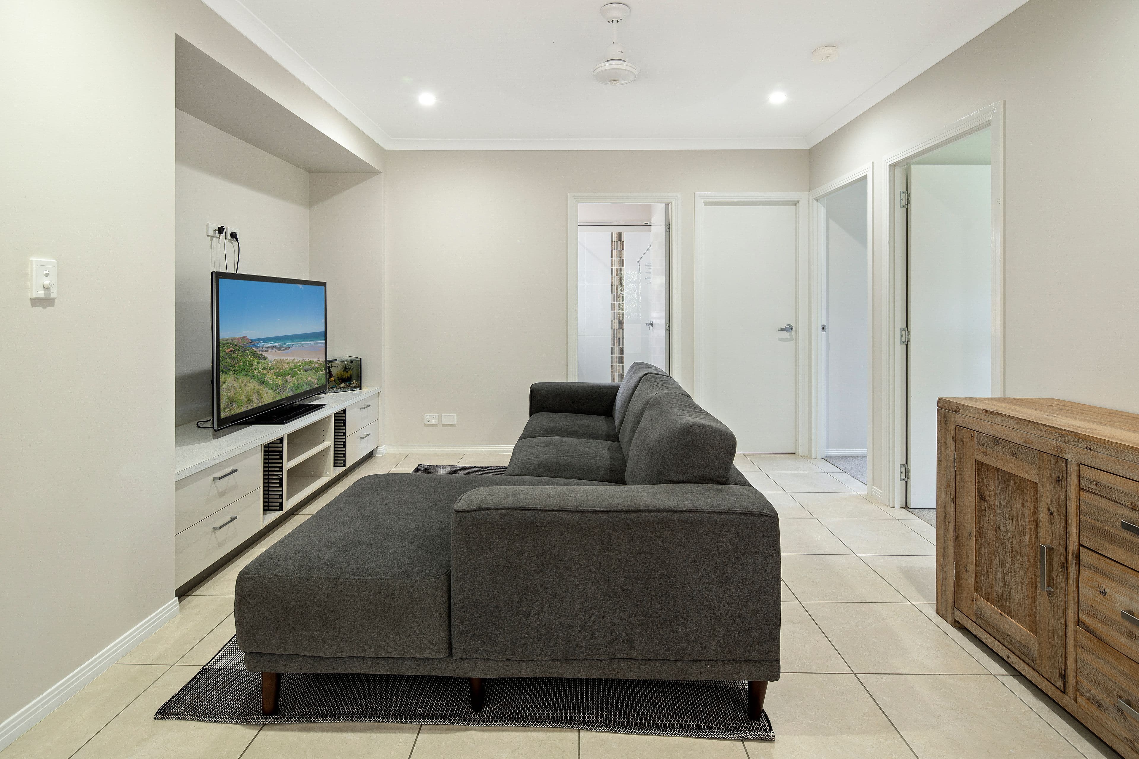 27 Twin Creek Court, Cannonvale QLD 4802, Cannonvale - Thumbnail 5