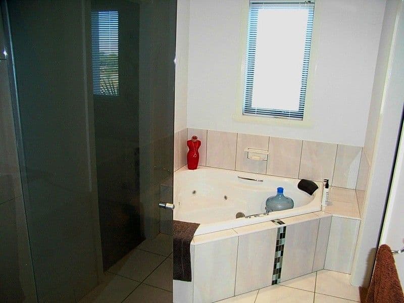 13 Bateman Drive, ECHUCA VIC 3564, Echuca - Thumbnail 8