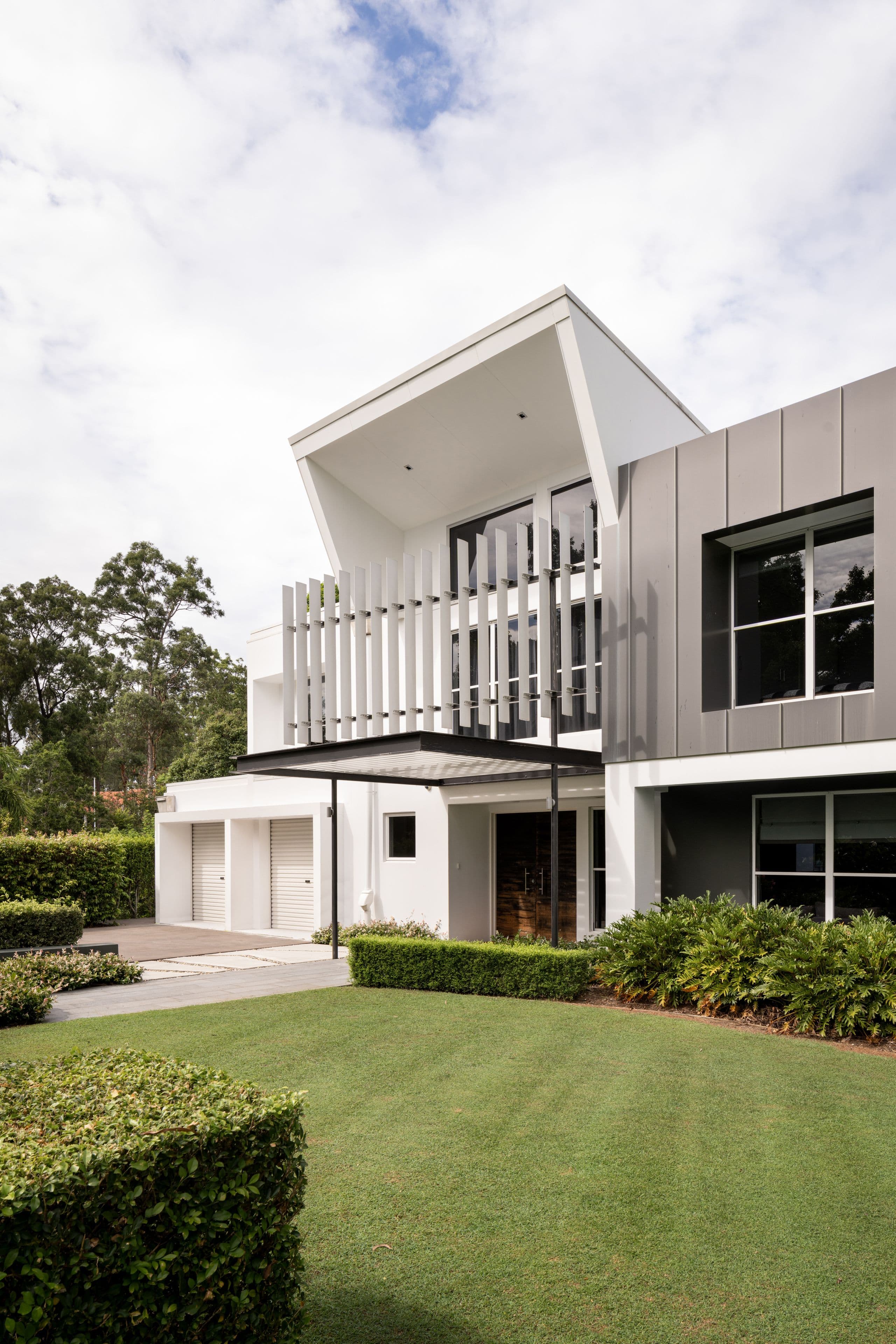 100 Tinarra Crescent, Kenmore Hills QLD 4069, Kenmore Hills - Thumbnail 2