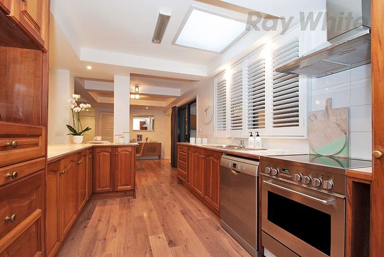 17 ST GEORGES Crescent, Croydon VIC 3136, Croydon - Thumbnail 2