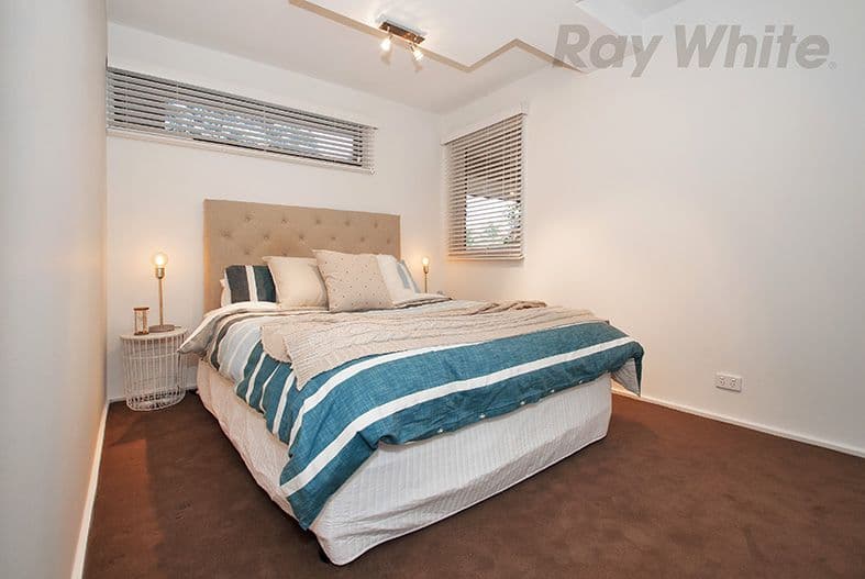 17 ST GEORGES Crescent, Croydon VIC 3136, Croydon - Thumbnail 6