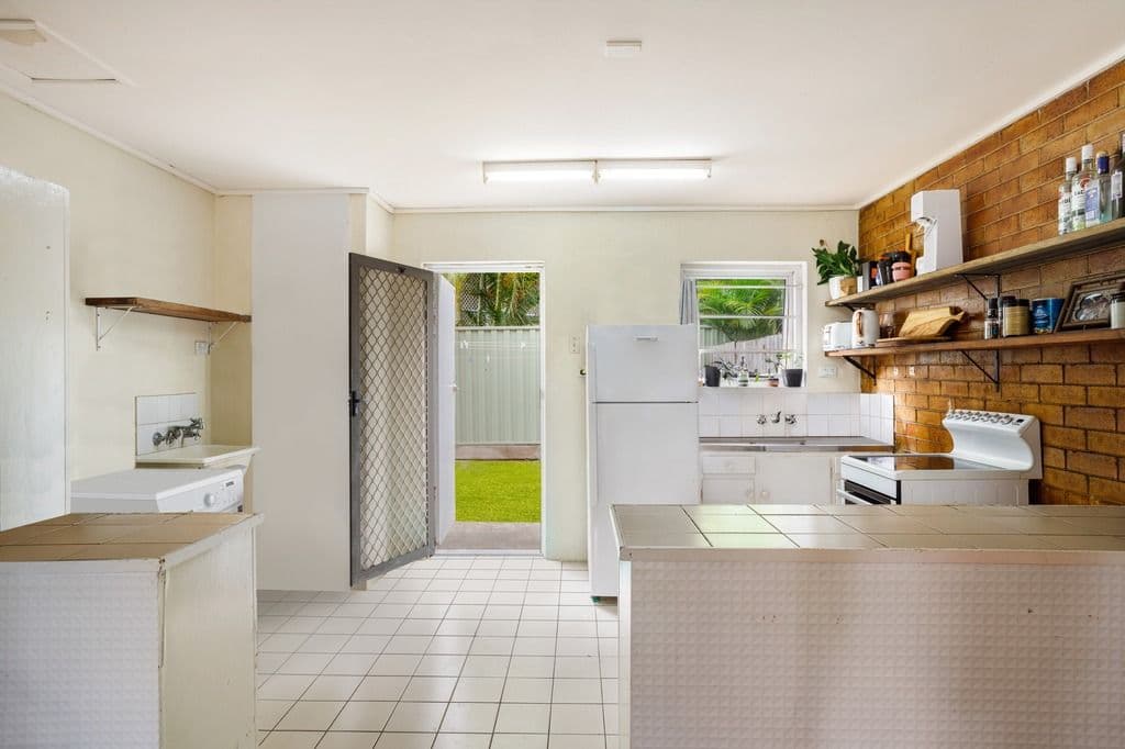 18-20 Alexandra Avenue, Mermaid Beach QLD 4218, Mermaid Beach - Thumbnail 7