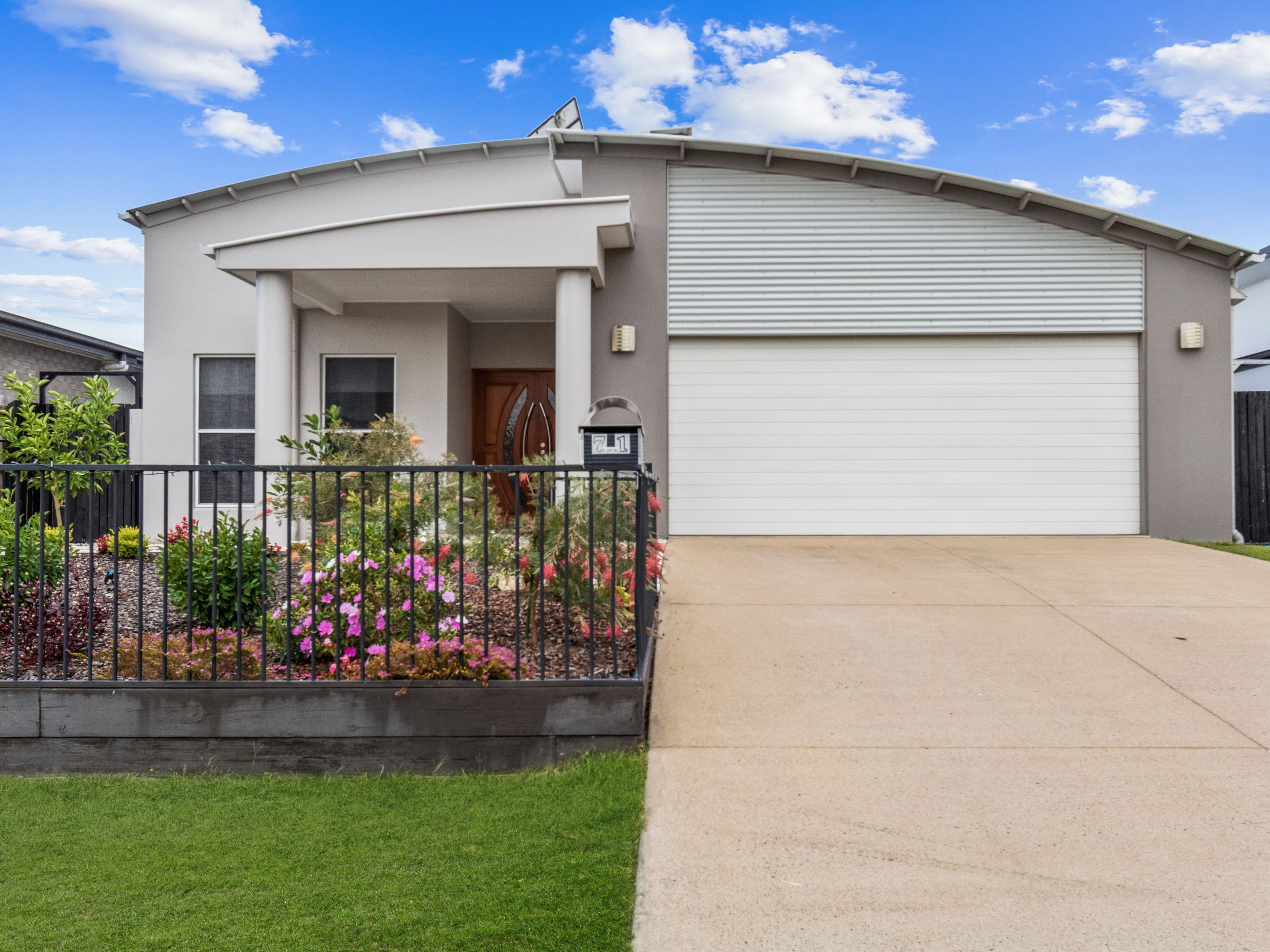 71 Endeavour Way, Eli Waters QLD 4655, Eli Waters - Thumbnail 3