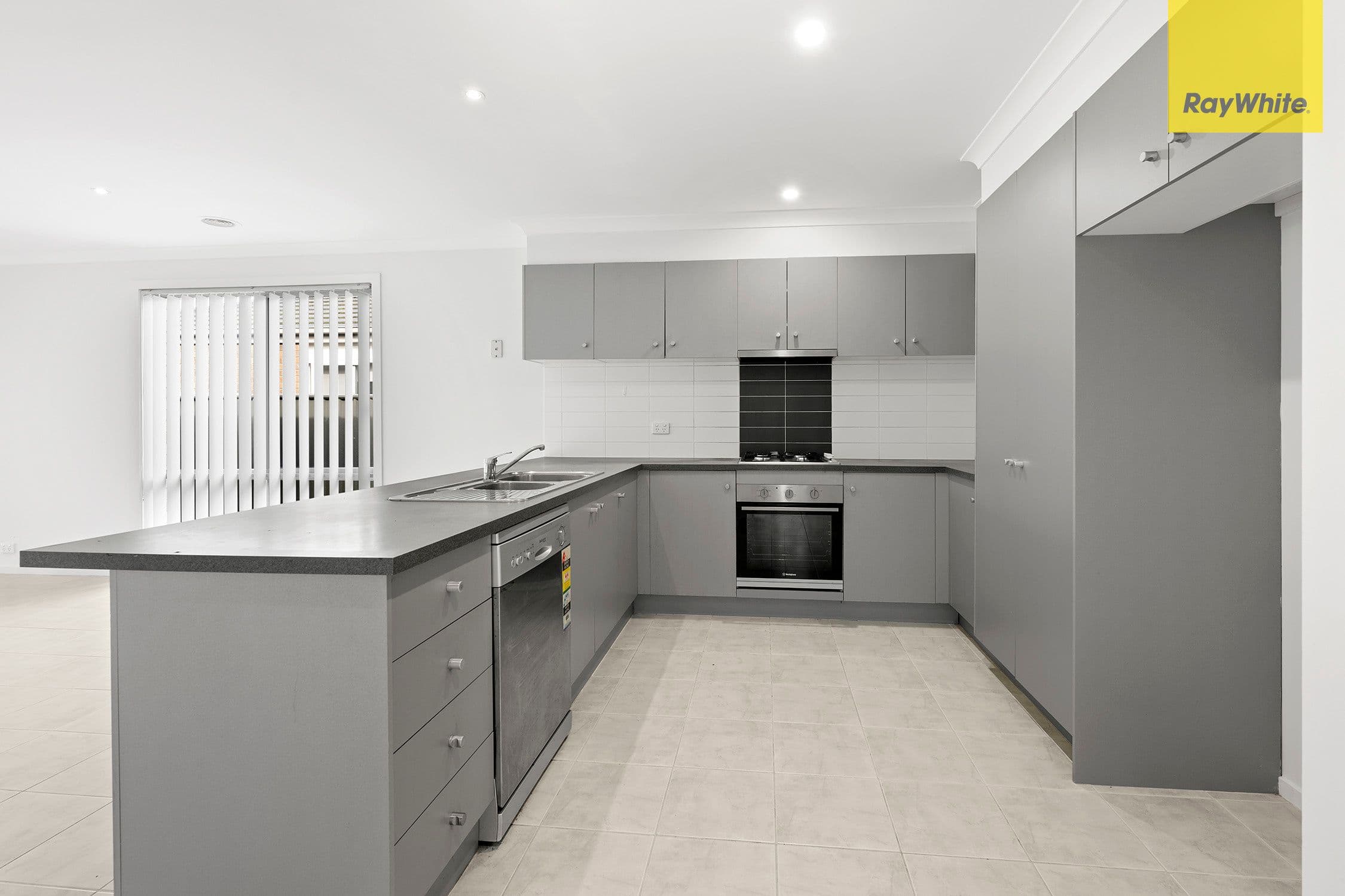40 Pioneer Drive, Deer Park VIC 3023, Deer Park - Thumbnail 2