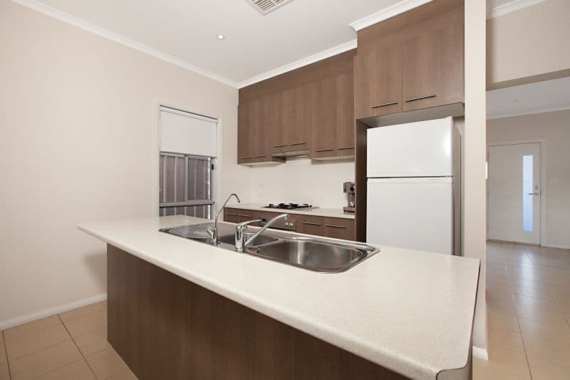 8 Grange Court, SEAFORD SA 5169, Seaford - Thumbnail 2
