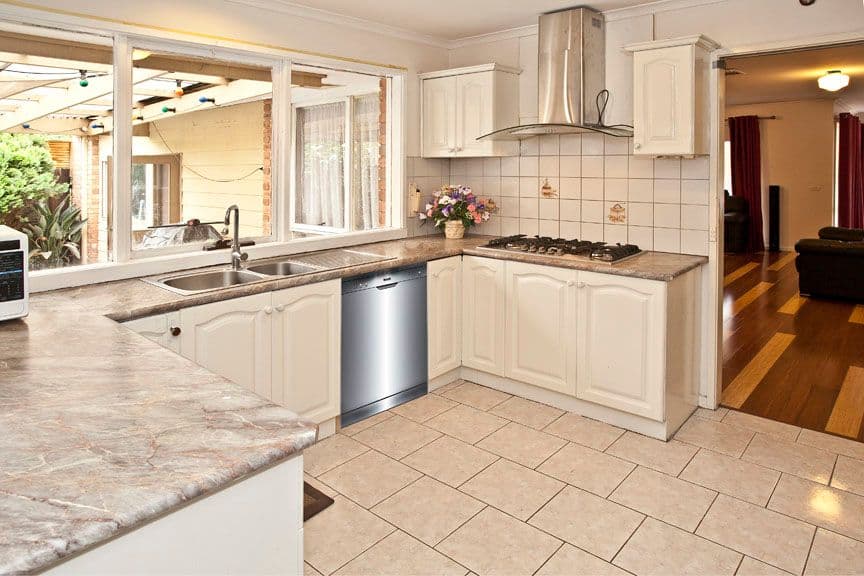 8A Pach Road, WANTIRNA SOUTH VIC 3152, Wantirna South - Thumbnail 2