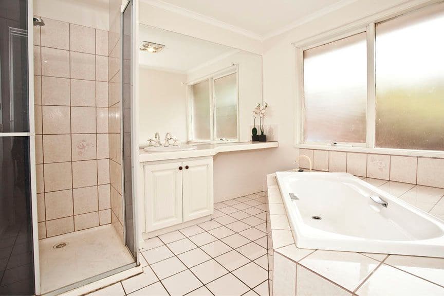 8A Pach Road, WANTIRNA SOUTH VIC 3152, Wantirna South - Thumbnail 6