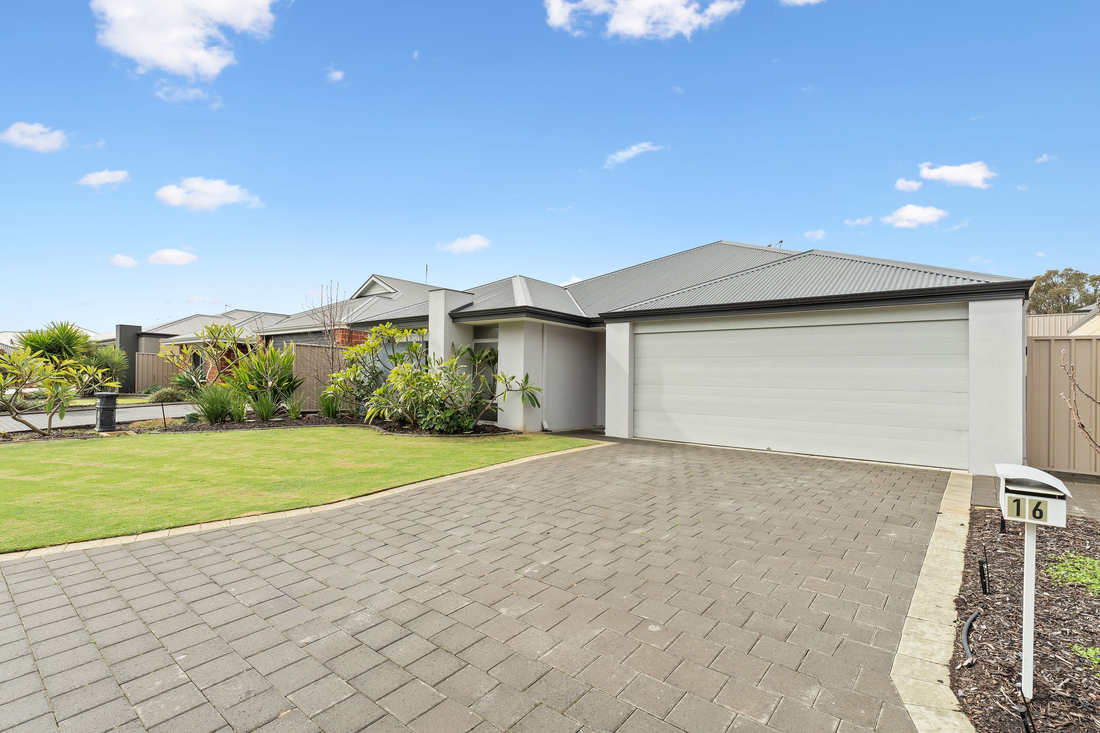 16 Edgbaston Road, Meadow Springs WA 6210, Meadow Springs - Thumbnail 2