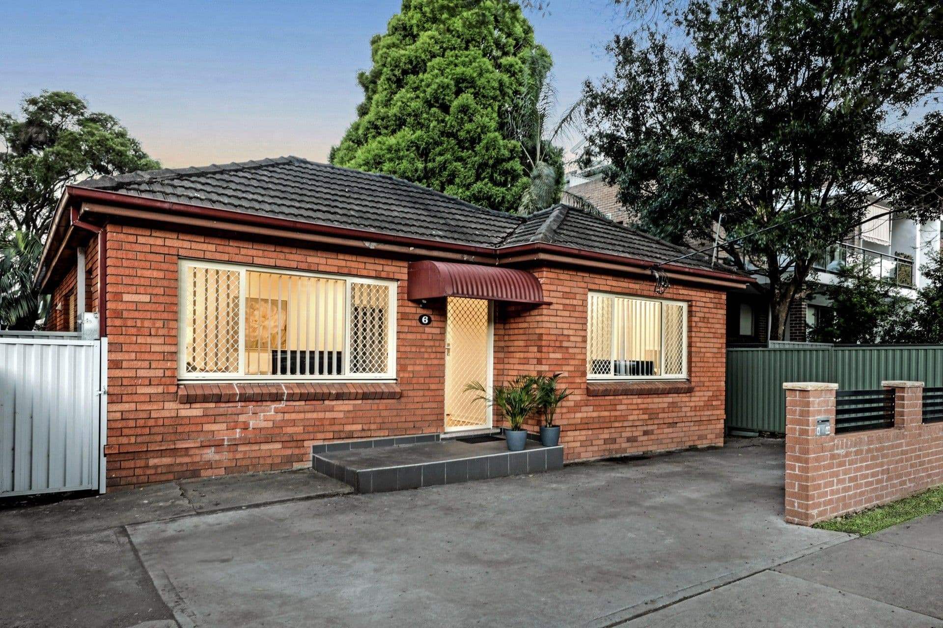 6 Hampden Street, Beverly Hills NSW 2209, Beverly Hills - Thumbnail 2
