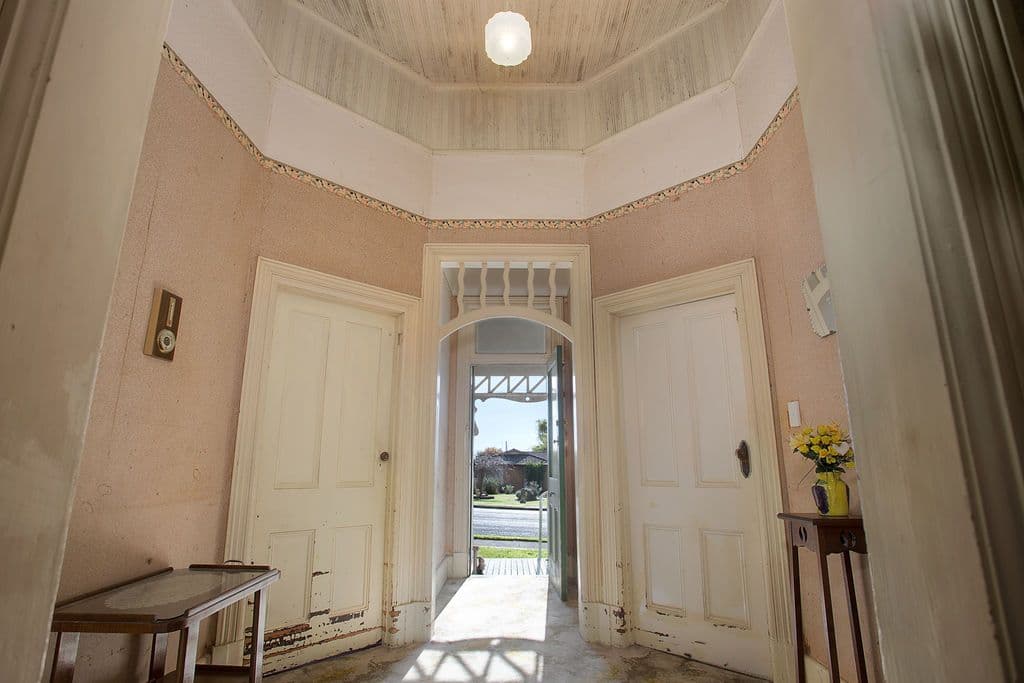3 Robinson Street, Camperdown VIC 3260, Camperdown - Thumbnail 2