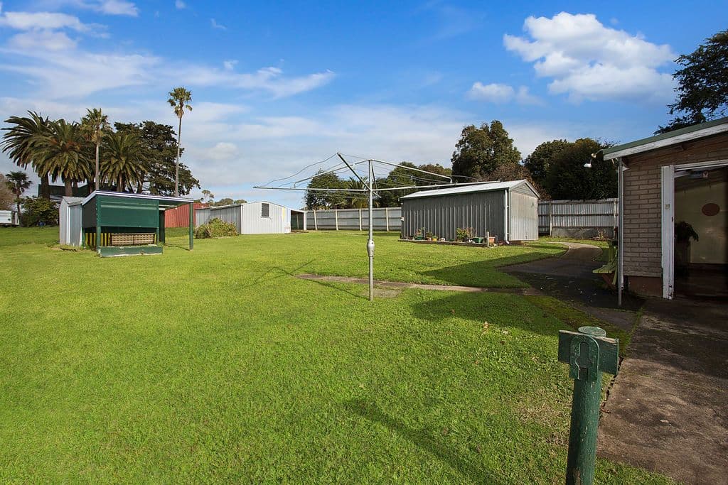 3 Robinson Street, Camperdown VIC 3260, Camperdown - Thumbnail 8