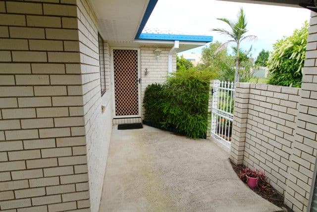 26 Hawaii Crescent, Banksia Beach QLD 4507, Banksia Beach - Thumbnail 3