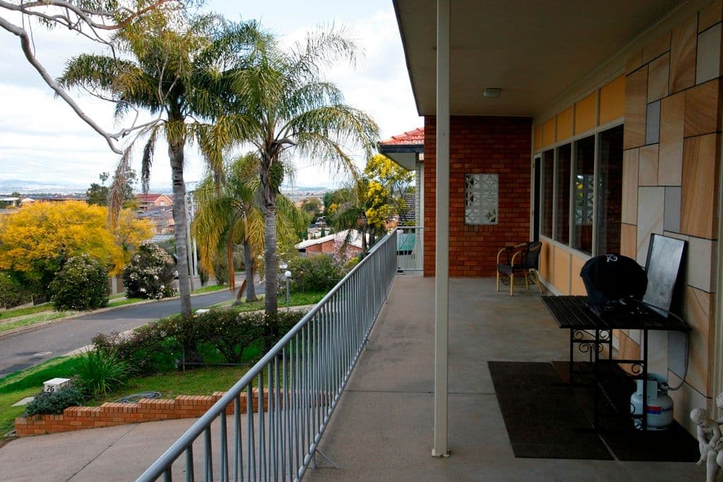 76 Croydon Avenue, Tamworth NSW 2340, Tamworth - Thumbnail 2