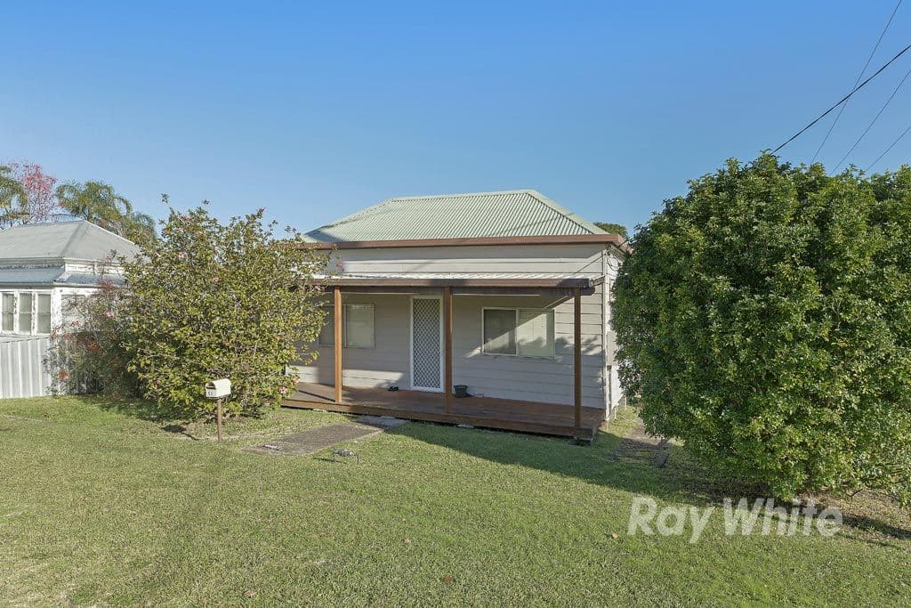 17 Brougham Avenue, Fennell Bay - Image 1