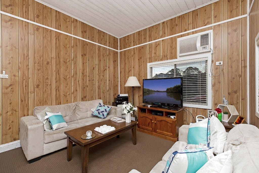 17 Brougham Avenue, Fennell Bay - Thumbnail 3