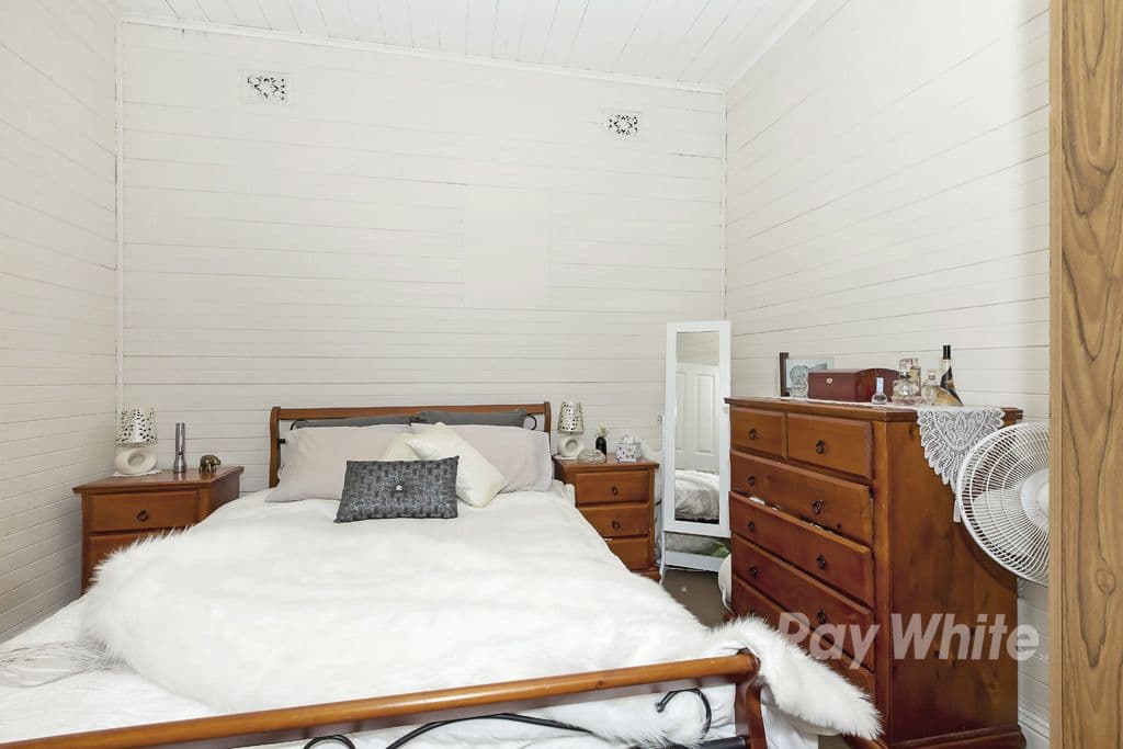 17 Brougham Avenue, Fennell Bay - Thumbnail 4