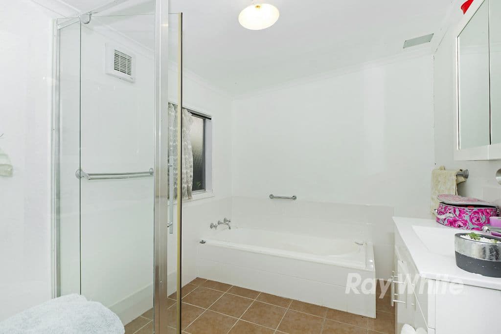 17 Brougham Avenue, Fennell Bay - Thumbnail 8