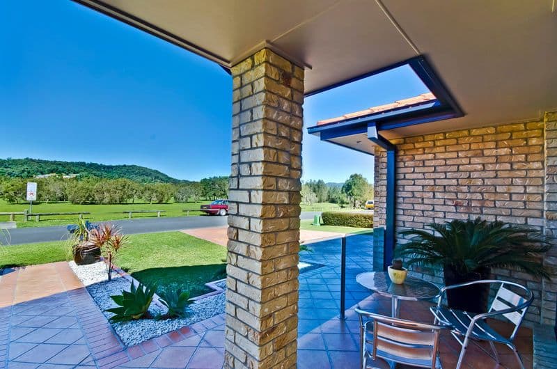 21 Baekea Drive, ELANORA QLD 4221, Elanora - Thumbnail 3