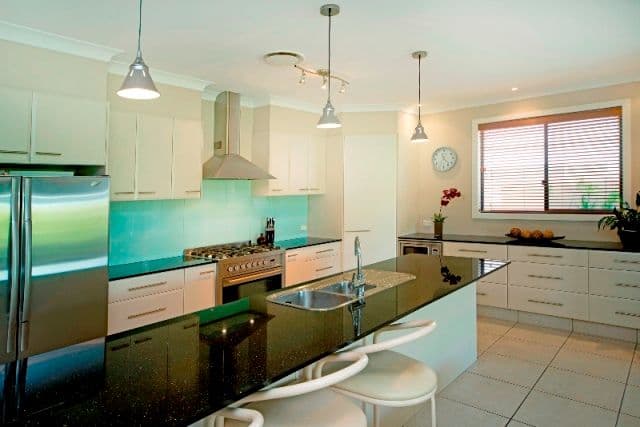 2548 Gowrie Way, HOPE ISLAND QLD 4212, Hope Island - Thumbnail 3