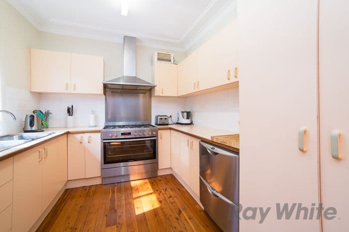 17 Michele Crescent, Glendale NSW 2285, Glendale - Thumbnail 5