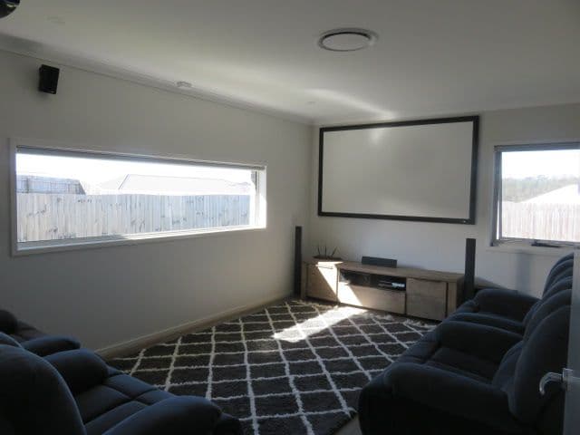18 Paddy Circuit, Ormeau QLD 4208, Ormeau - Thumbnail 8